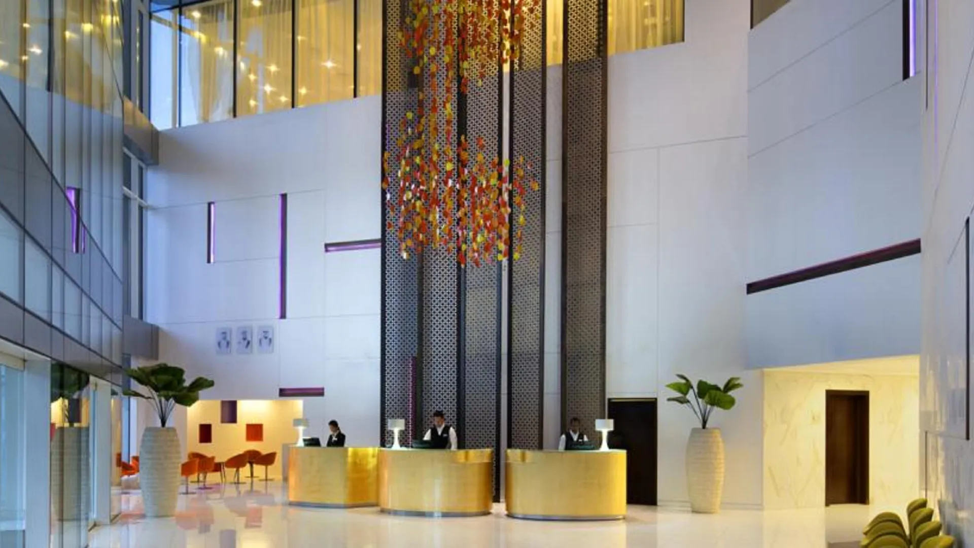 Millennium Central Downtown Dubai 4*,