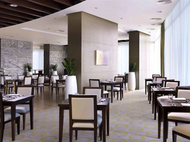 Millennium Central Downtown Dubai 4*,