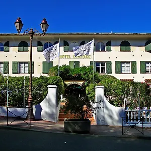 https://hotel-ermitage.fr-provencehotel.com